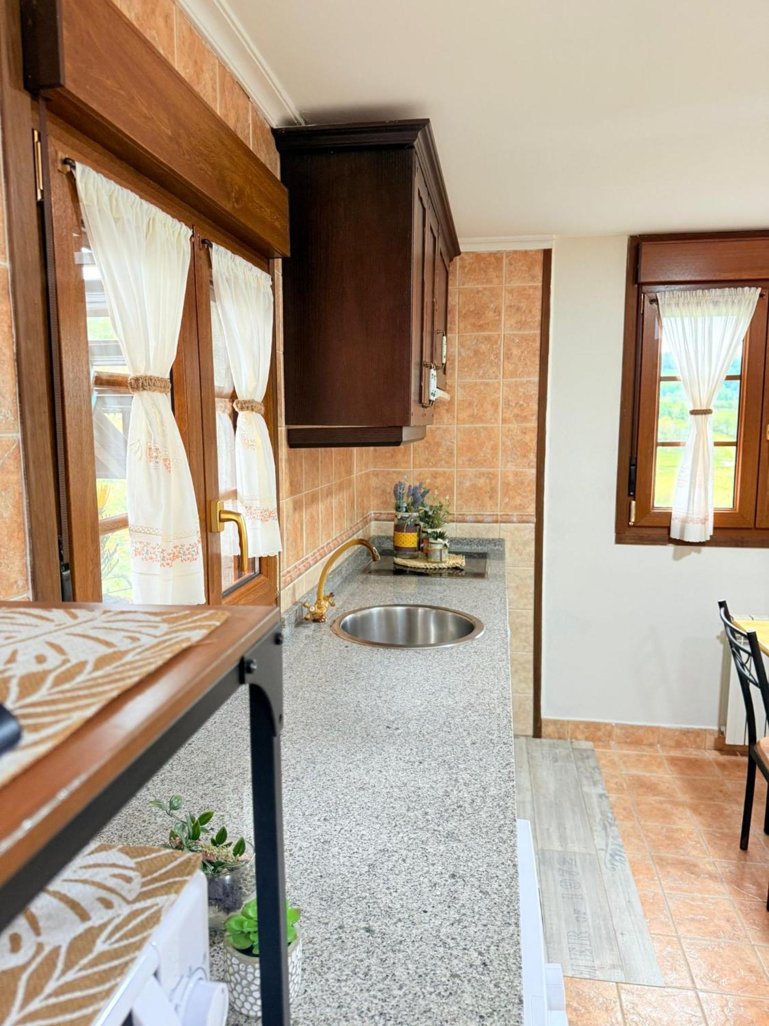El Portiellu Appartement Cabielles Buitenkant foto